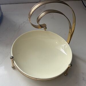 Retro 1960s cream melamine fruit bowl with faux brass spiral stand